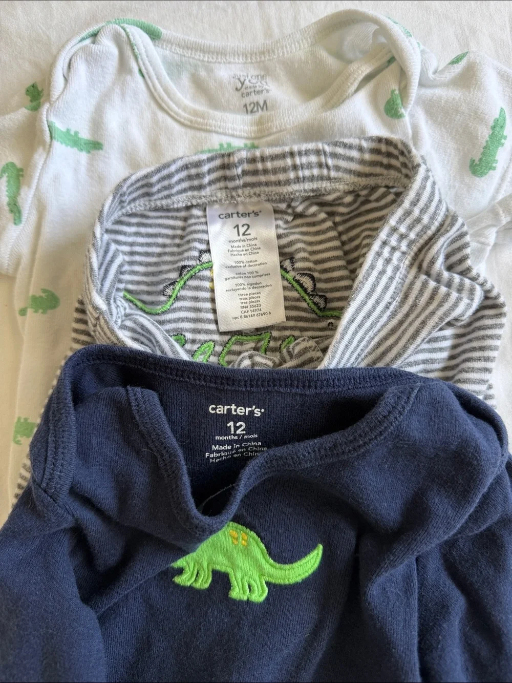 Baby 9-12 months dinosaur outfit - Picture 4 of 4